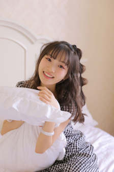 《漂亮的女邻居》三级